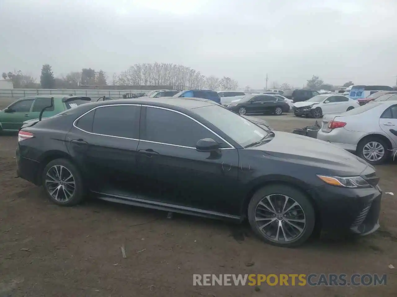 4 Photograph of a damaged car 4T1G11AK8LU988817 TOYOTA CAMRY 2020