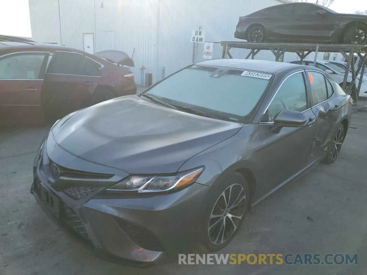 1 Photograph of a damaged car 4T1G11AK8LU993239 TOYOTA CAMRY 2020