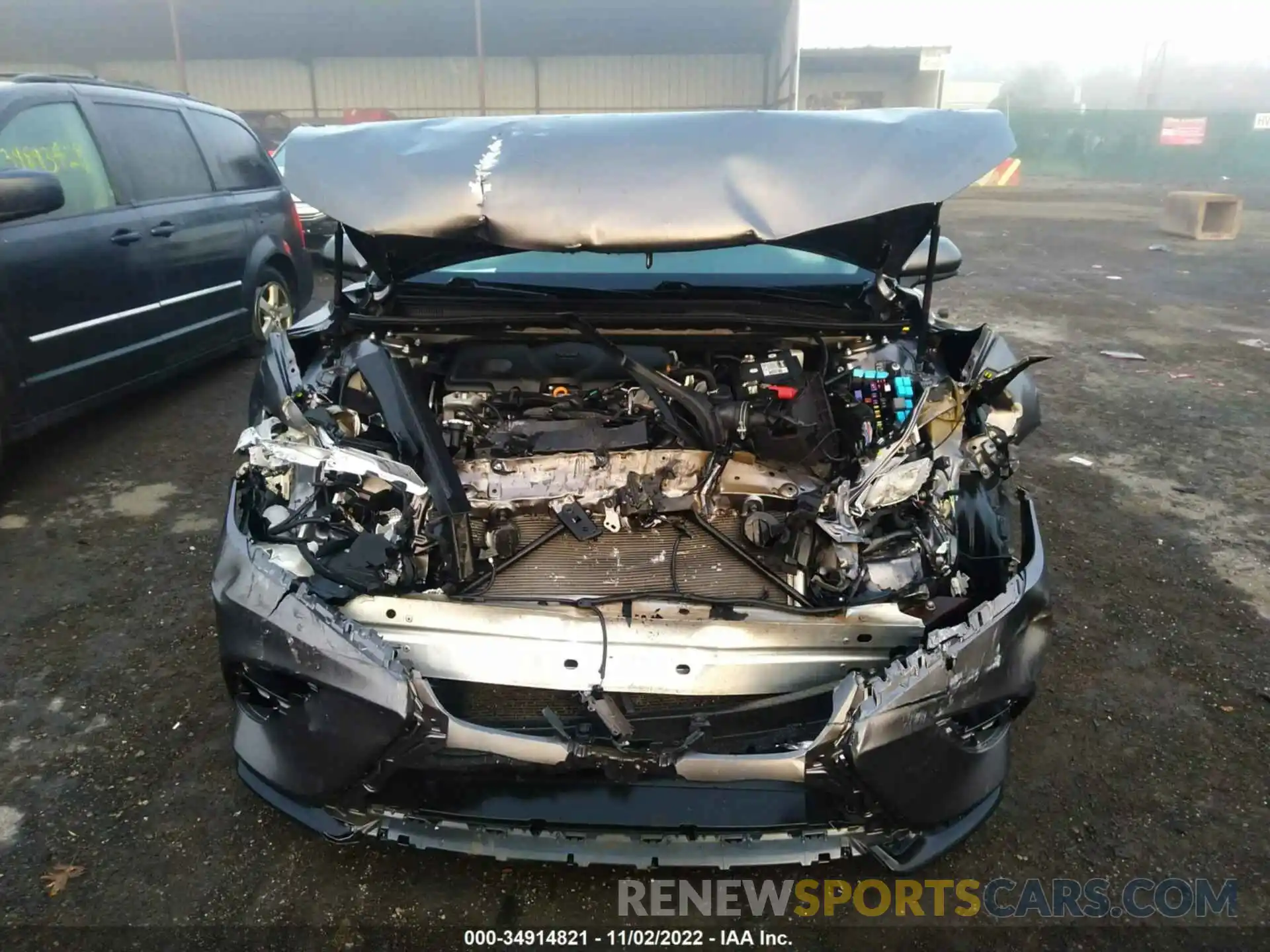 6 Photograph of a damaged car 4T1G11AK9LU304471 TOYOTA CAMRY 2020