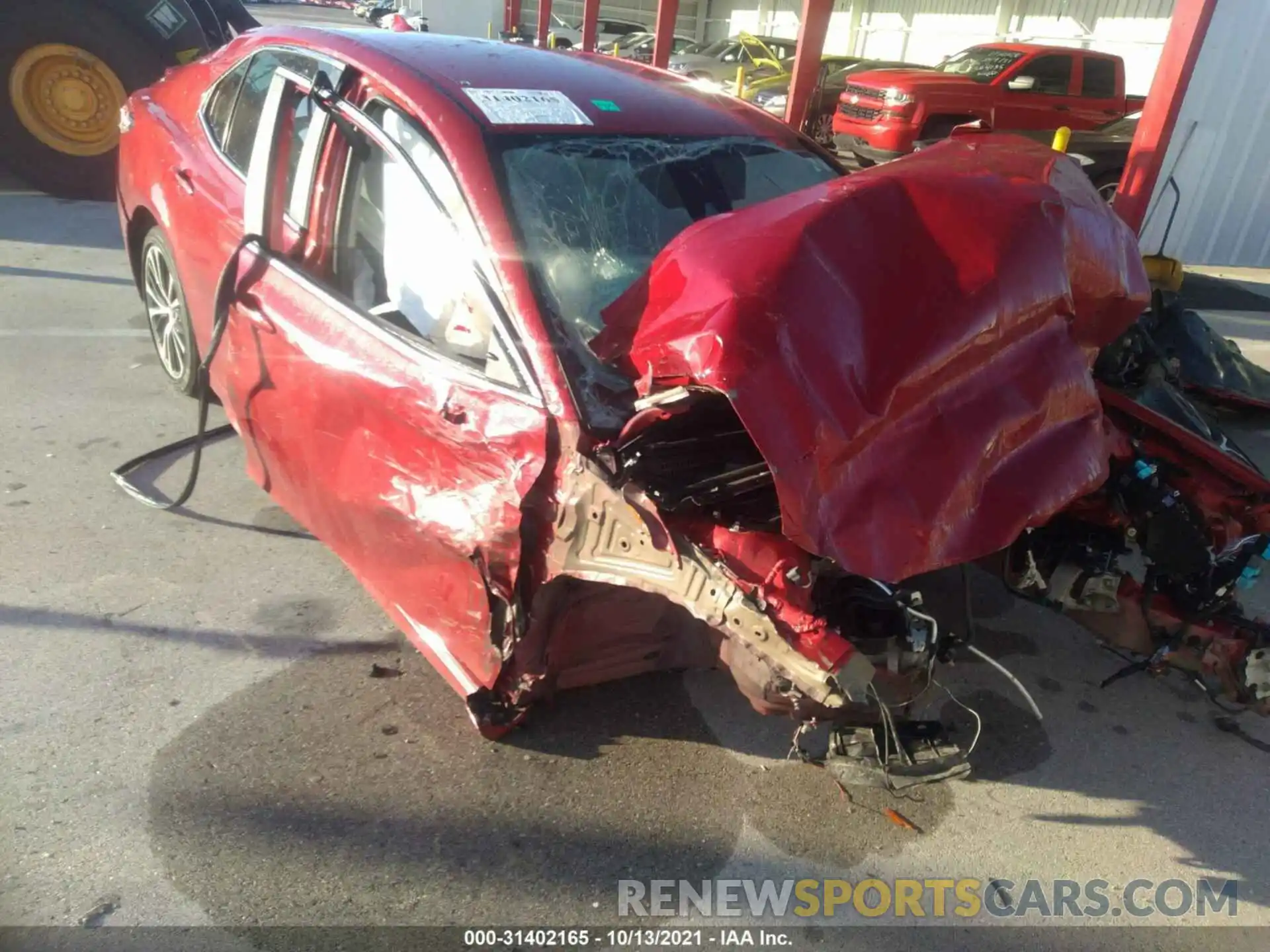 6 Photograph of a damaged car 4T1G11AK9LU305832 TOYOTA CAMRY 2020