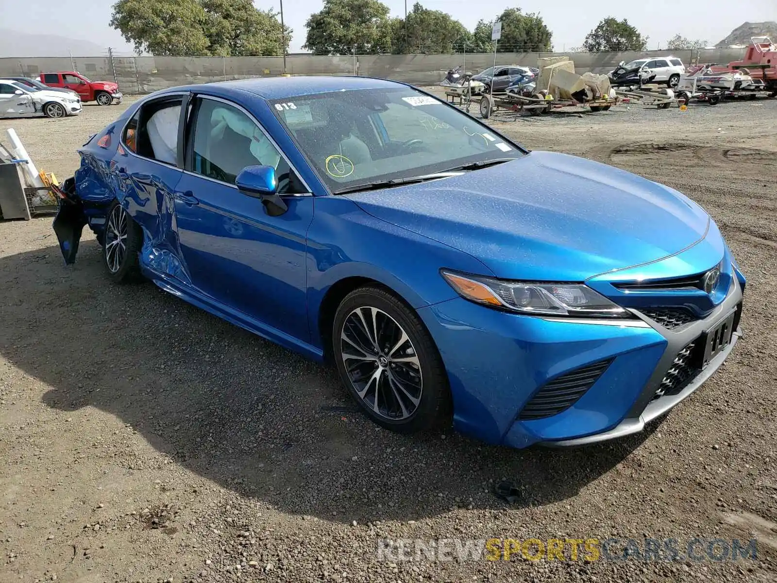 1 Photograph of a damaged car 4T1G11AK9LU319844 TOYOTA CAMRY 2020