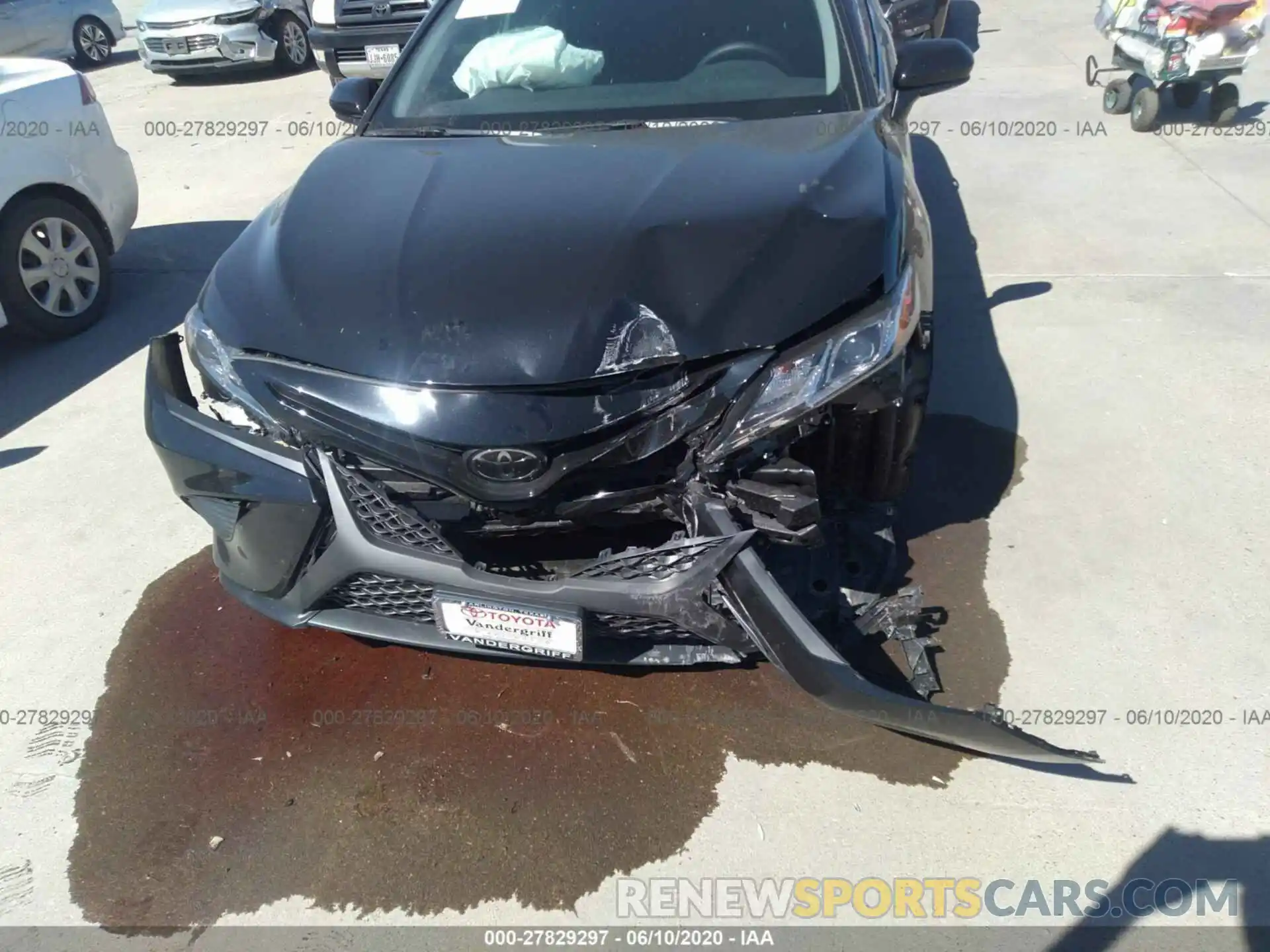 6 Photograph of a damaged car 4T1G11AK9LU334571 TOYOTA CAMRY 2020