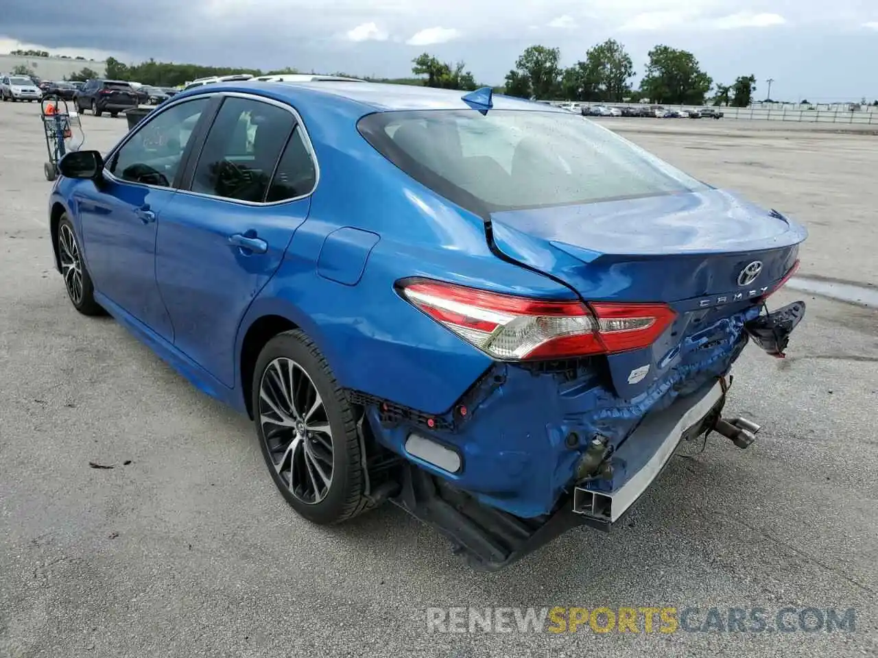 3 Photograph of a damaged car 4T1G11AK9LU340189 TOYOTA CAMRY 2020