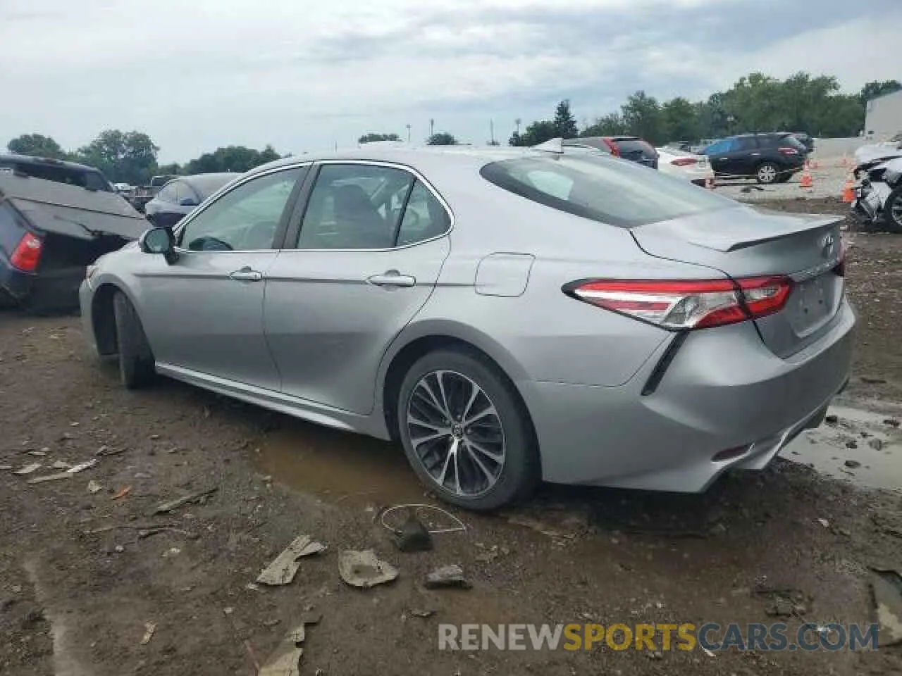 2 Photograph of a damaged car 4T1G11AK9LU343688 TOYOTA CAMRY 2020