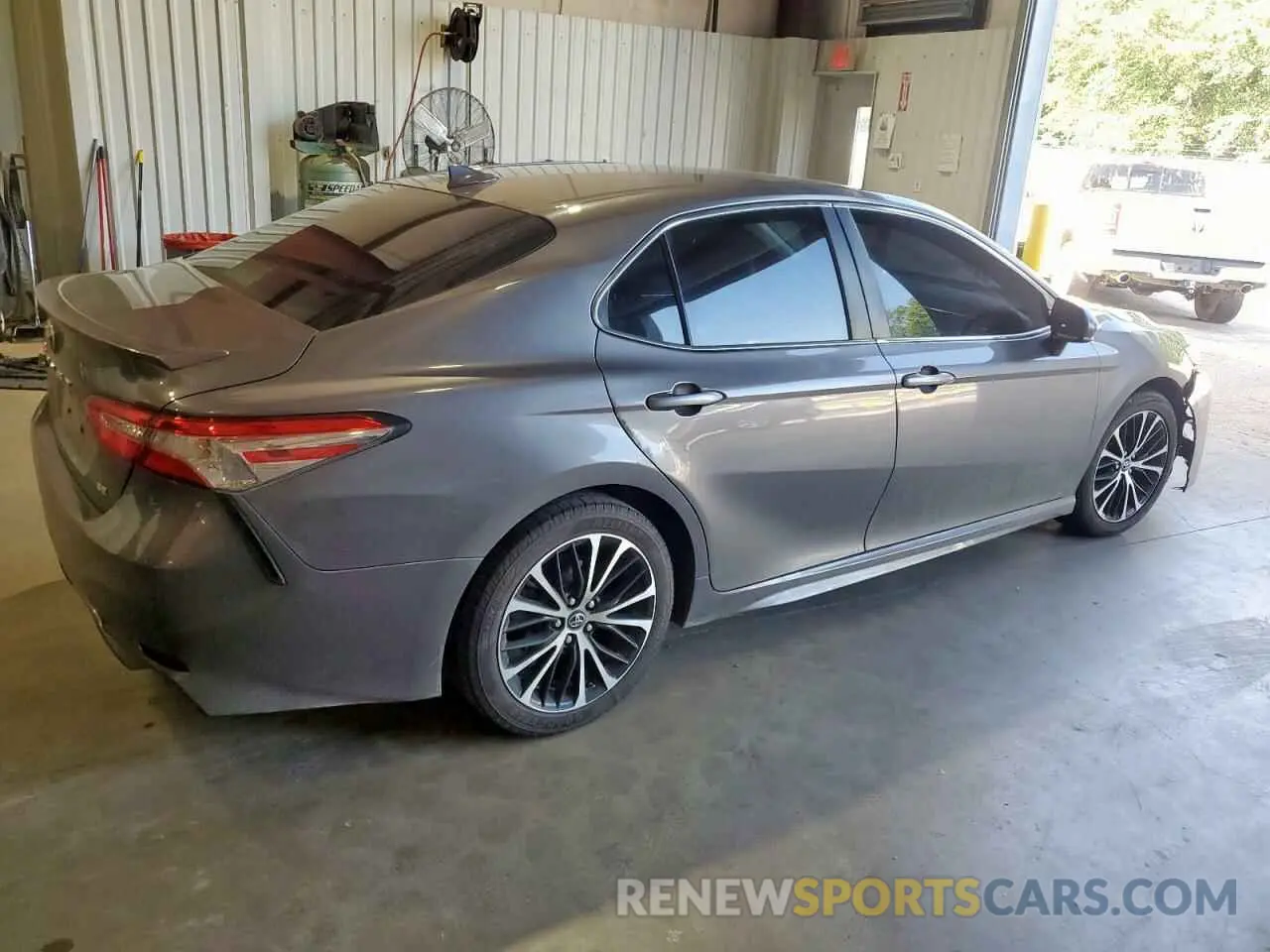 3 Photograph of a damaged car 4T1G11AK9LU344016 TOYOTA CAMRY 2020