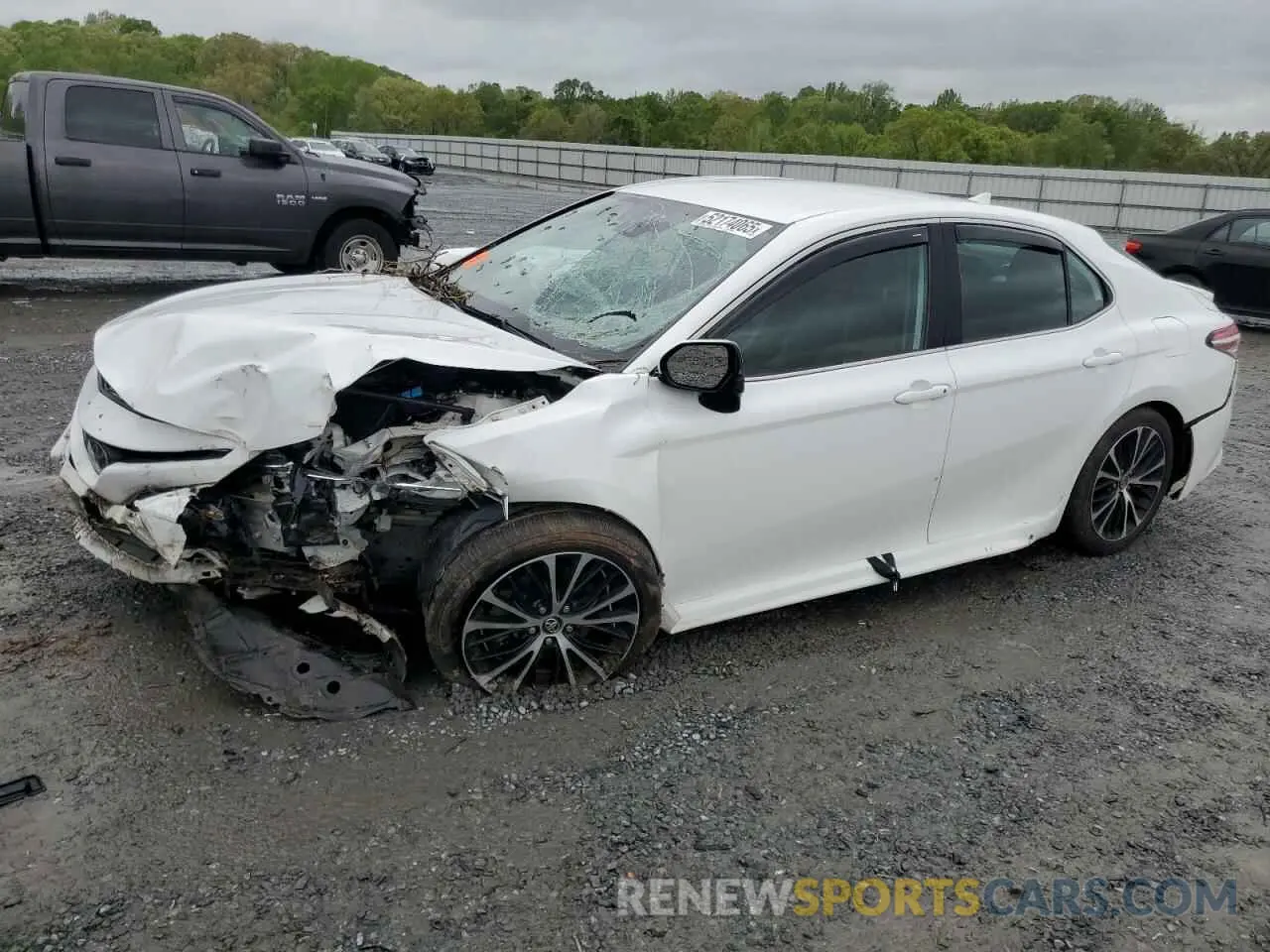 1 Photograph of a damaged car 4T1G11AK9LU345439 TOYOTA CAMRY 2020