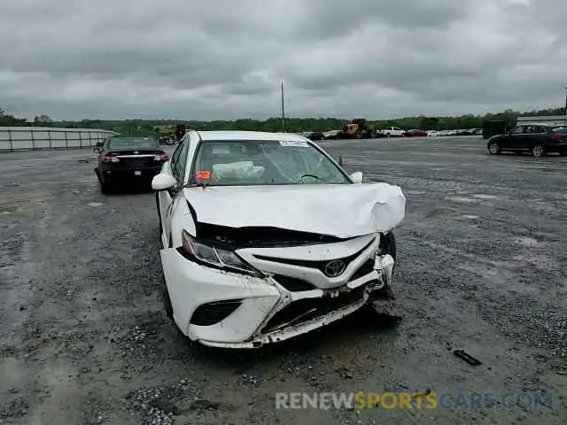 11 Photograph of a damaged car 4T1G11AK9LU345439 TOYOTA CAMRY 2020