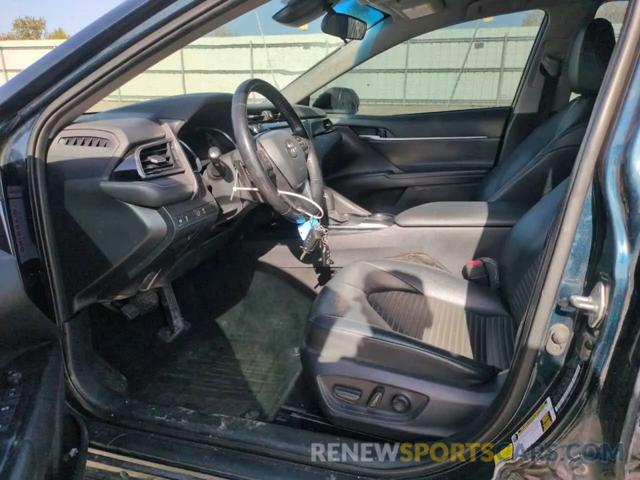 7 Photograph of a damaged car 4T1G11AK9LU346896 TOYOTA CAMRY 2020