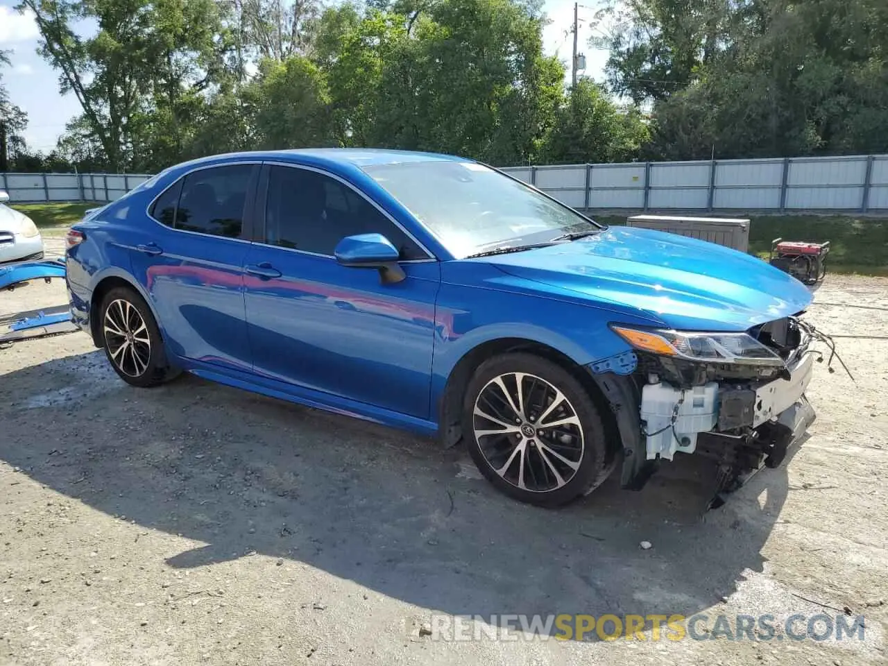 4 Photograph of a damaged car 4T1G11AK9LU349510 TOYOTA CAMRY 2020