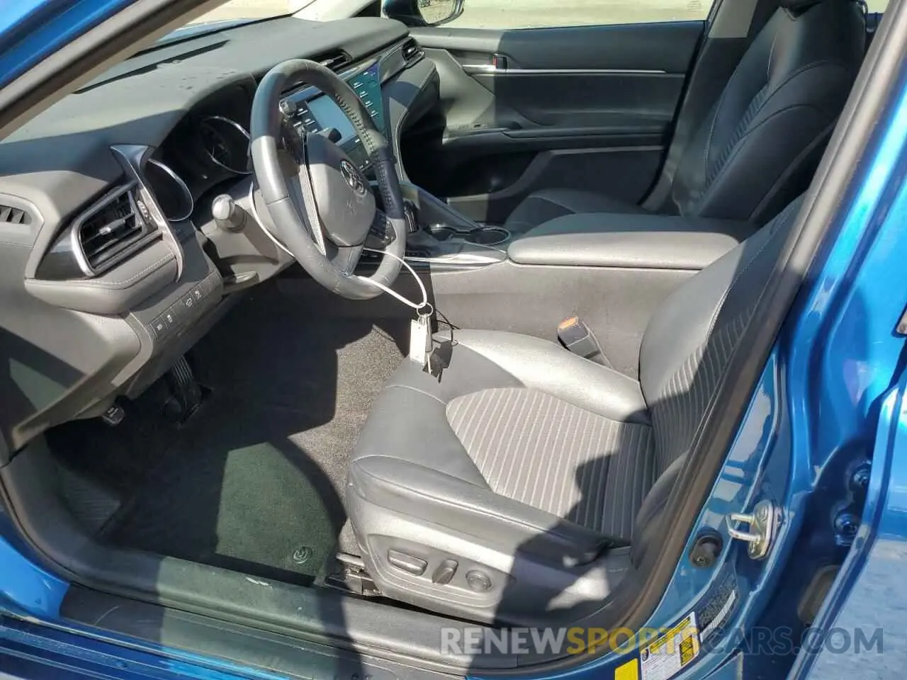 7 Photograph of a damaged car 4T1G11AK9LU349510 TOYOTA CAMRY 2020