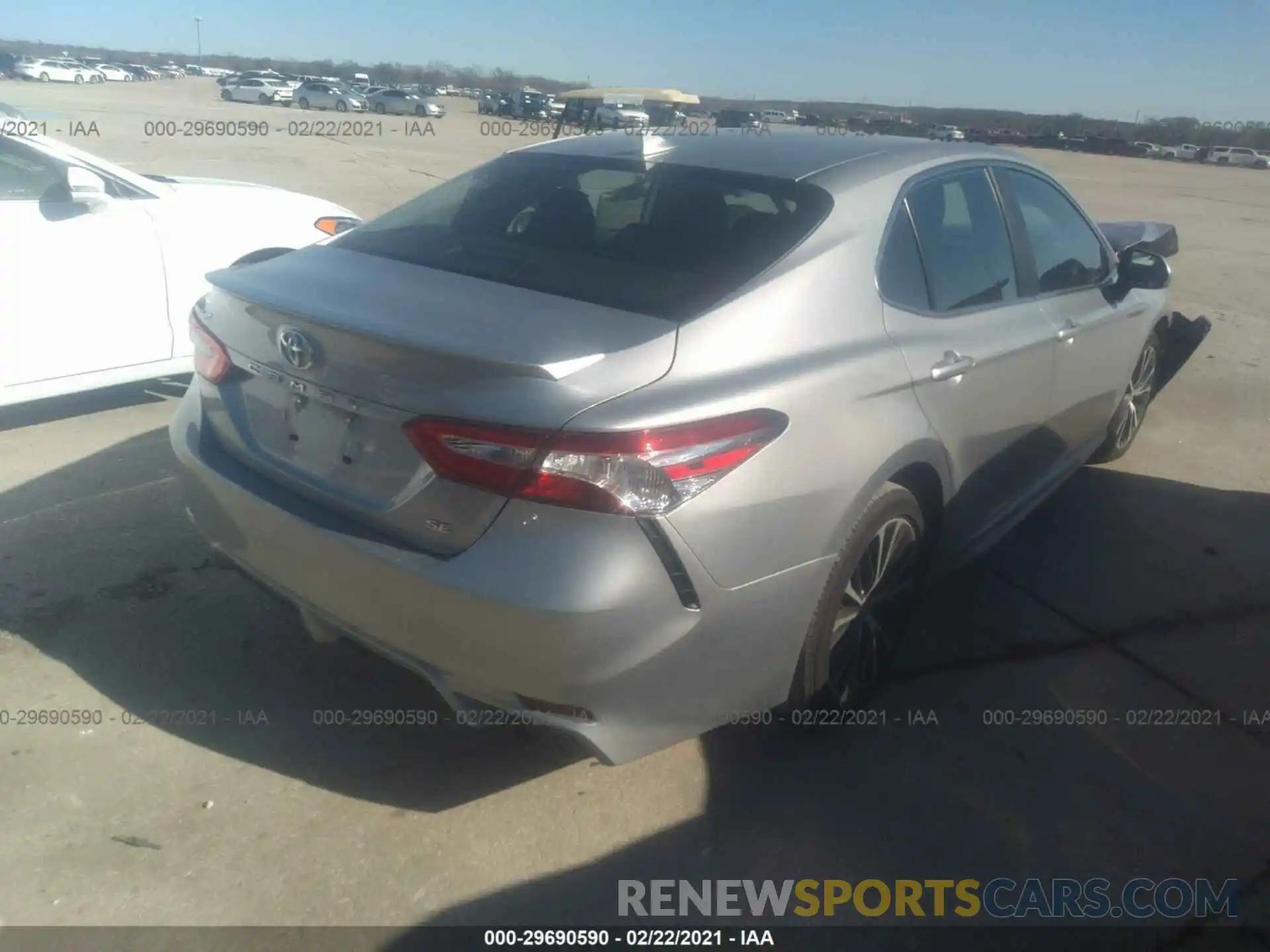 4 Photograph of a damaged car 4T1G11AK9LU356540 TOYOTA CAMRY 2020