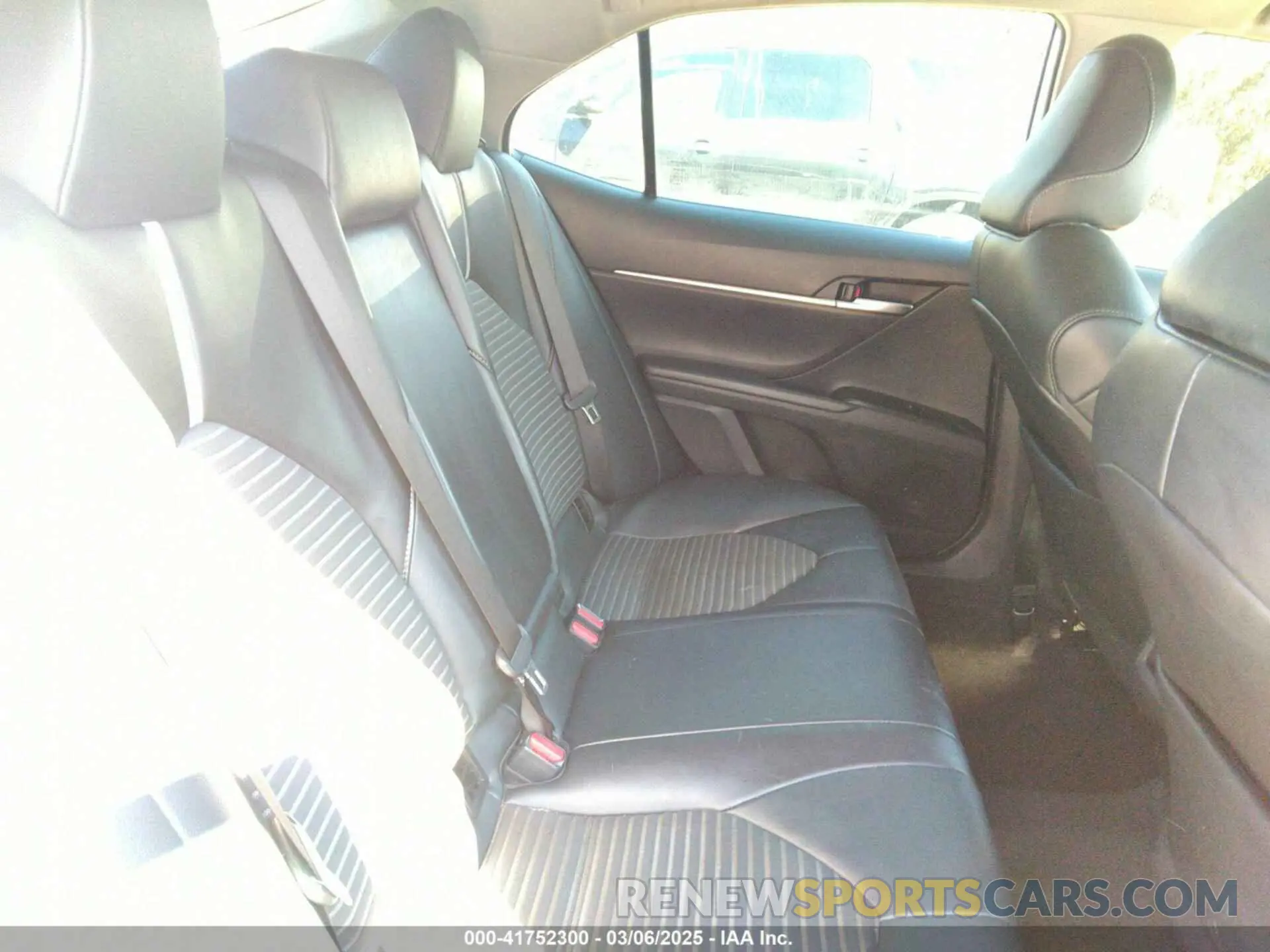 8 Photograph of a damaged car 4T1G11AK9LU360331 TOYOTA CAMRY 2020
