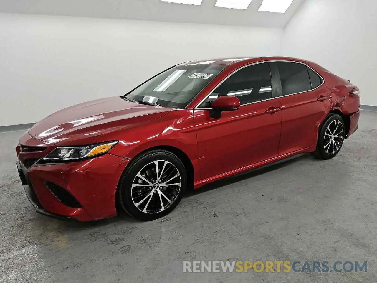 1 Photograph of a damaged car 4T1G11AK9LU360412 TOYOTA CAMRY 2020