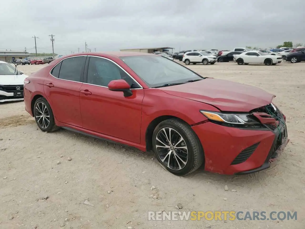 4 Photograph of a damaged car 4T1G11AK9LU363150 TOYOTA CAMRY 2020