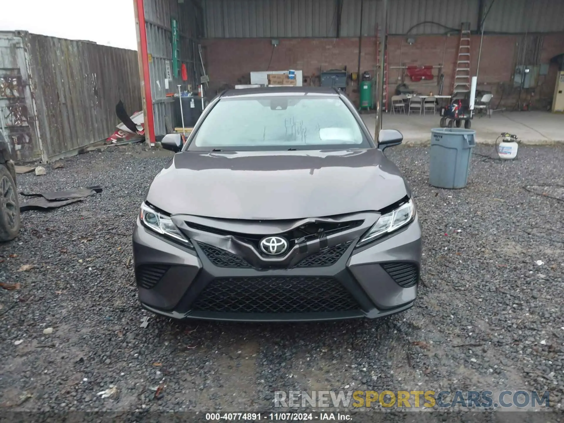 11 Photograph of a damaged car 4T1G11AK9LU368719 TOYOTA CAMRY 2020
