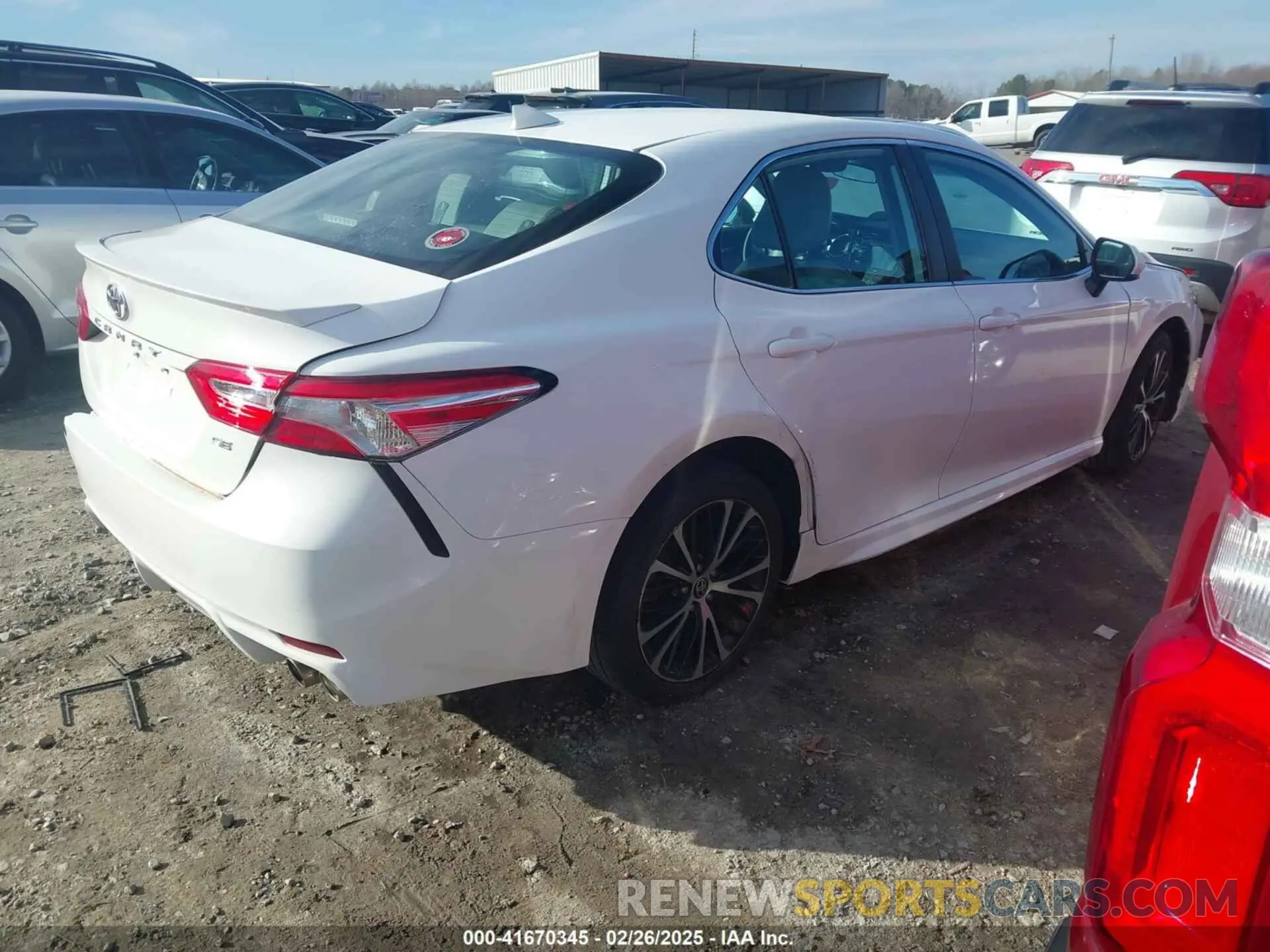 4 Photograph of a damaged car 4T1G11AK9LU370843 TOYOTA CAMRY 2020
