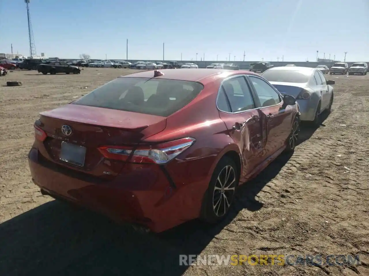 4 Photograph of a damaged car 4T1G11AK9LU376724 TOYOTA CAMRY 2020