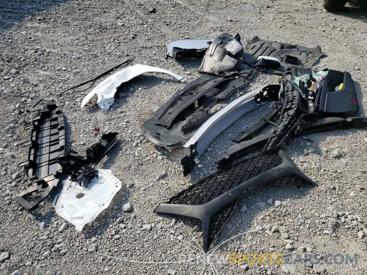 12 Photograph of a damaged car 4T1G11AK9LU380742 TOYOTA CAMRY 2020