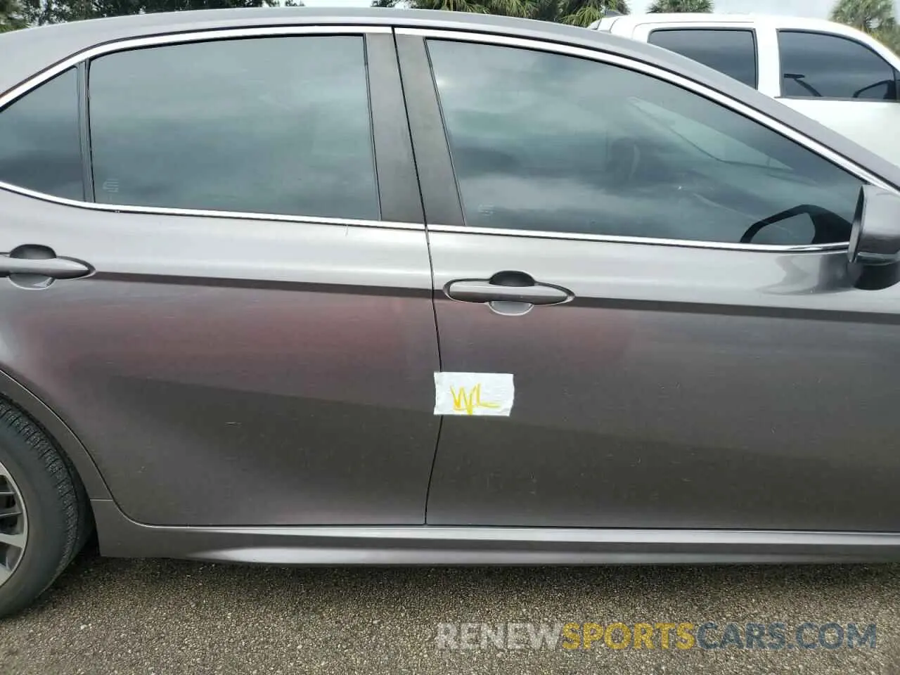 12 Photograph of a damaged car 4T1G11AK9LU384404 TOYOTA CAMRY 2020