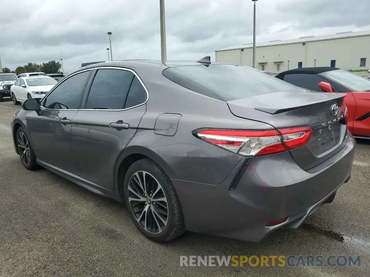 2 Photograph of a damaged car 4T1G11AK9LU384404 TOYOTA CAMRY 2020
