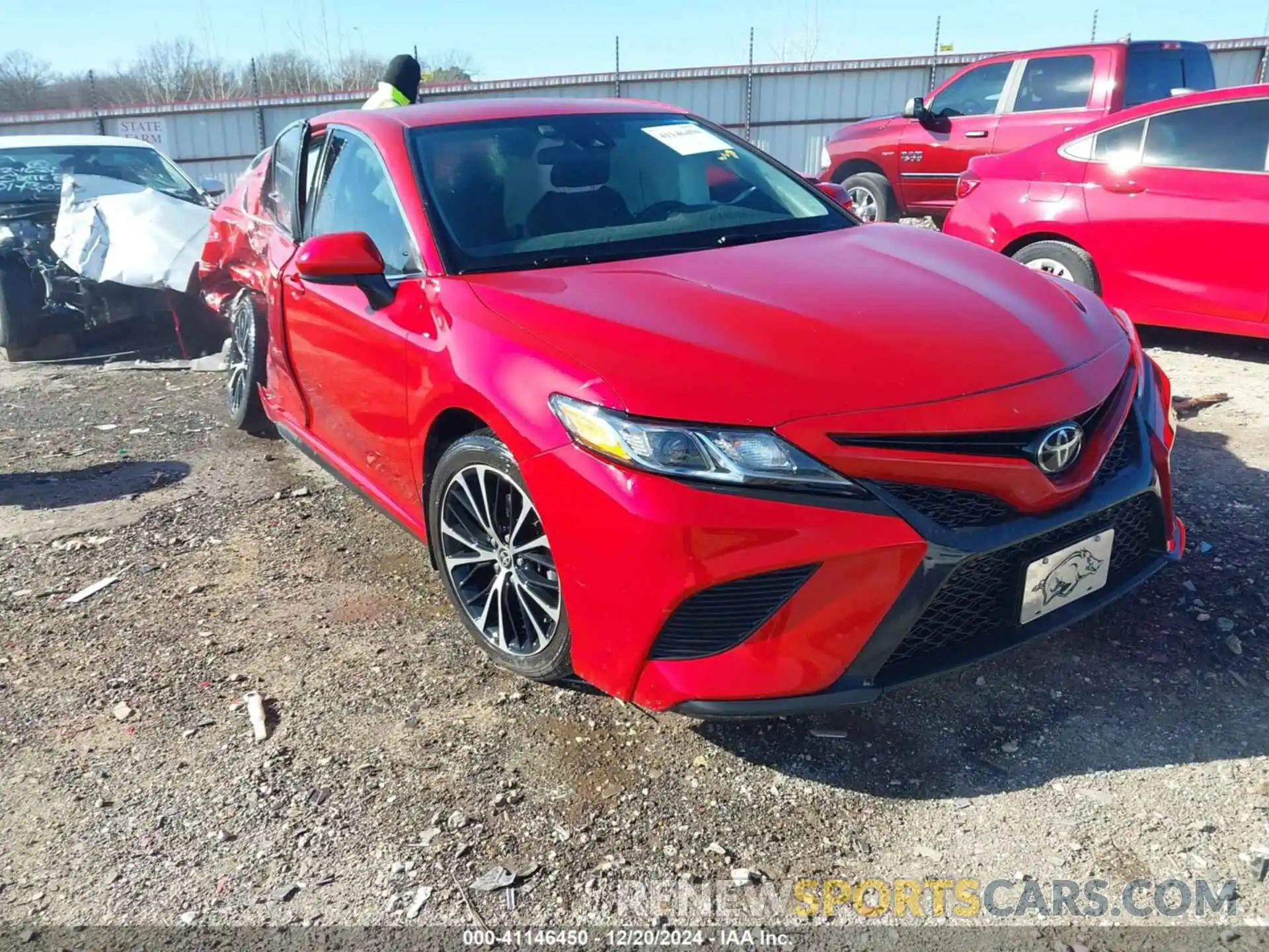 1 Photograph of a damaged car 4T1G11AK9LU385715 TOYOTA CAMRY 2020