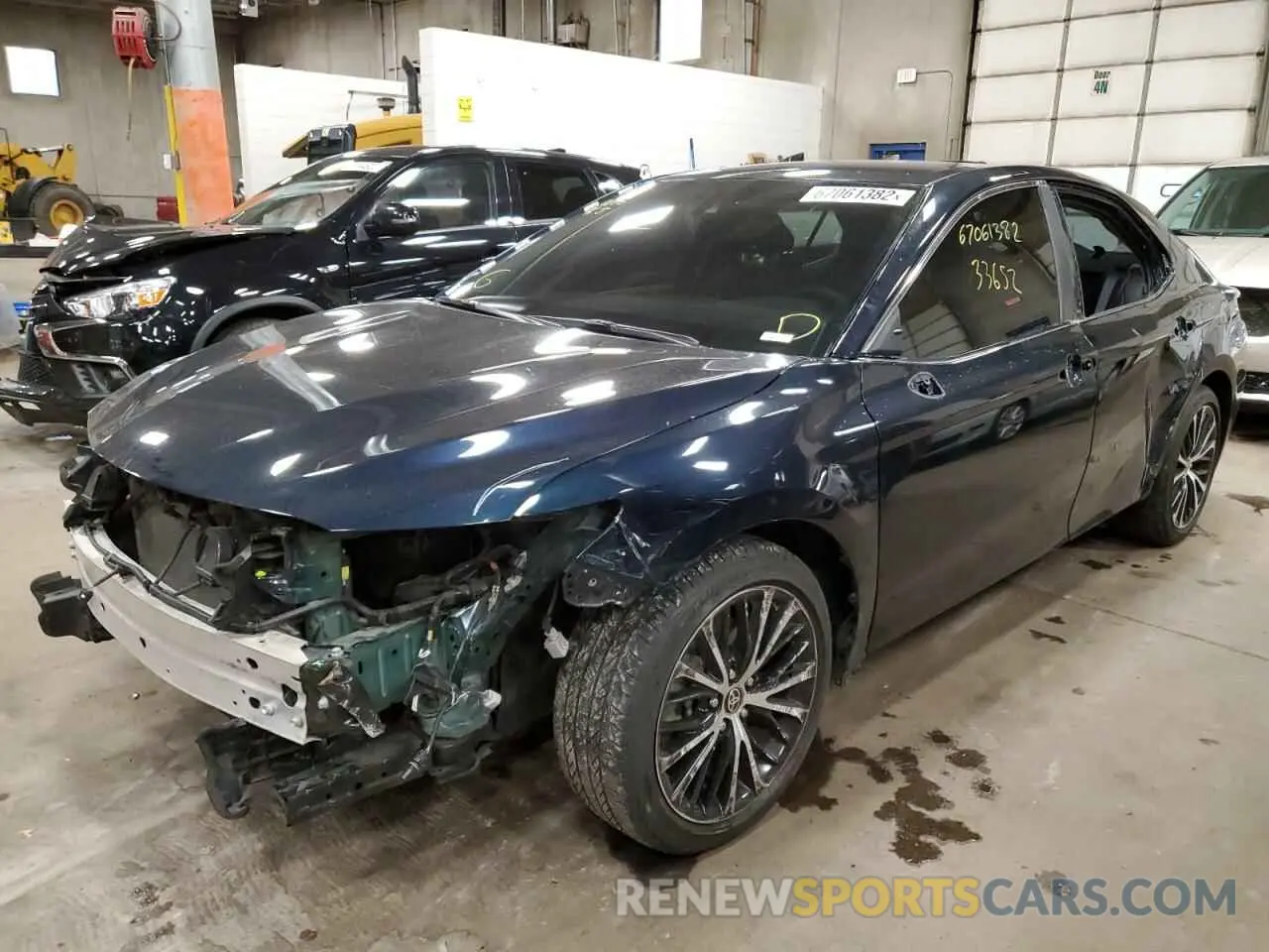2 Photograph of a damaged car 4T1G11AK9LU391322 TOYOTA CAMRY 2020