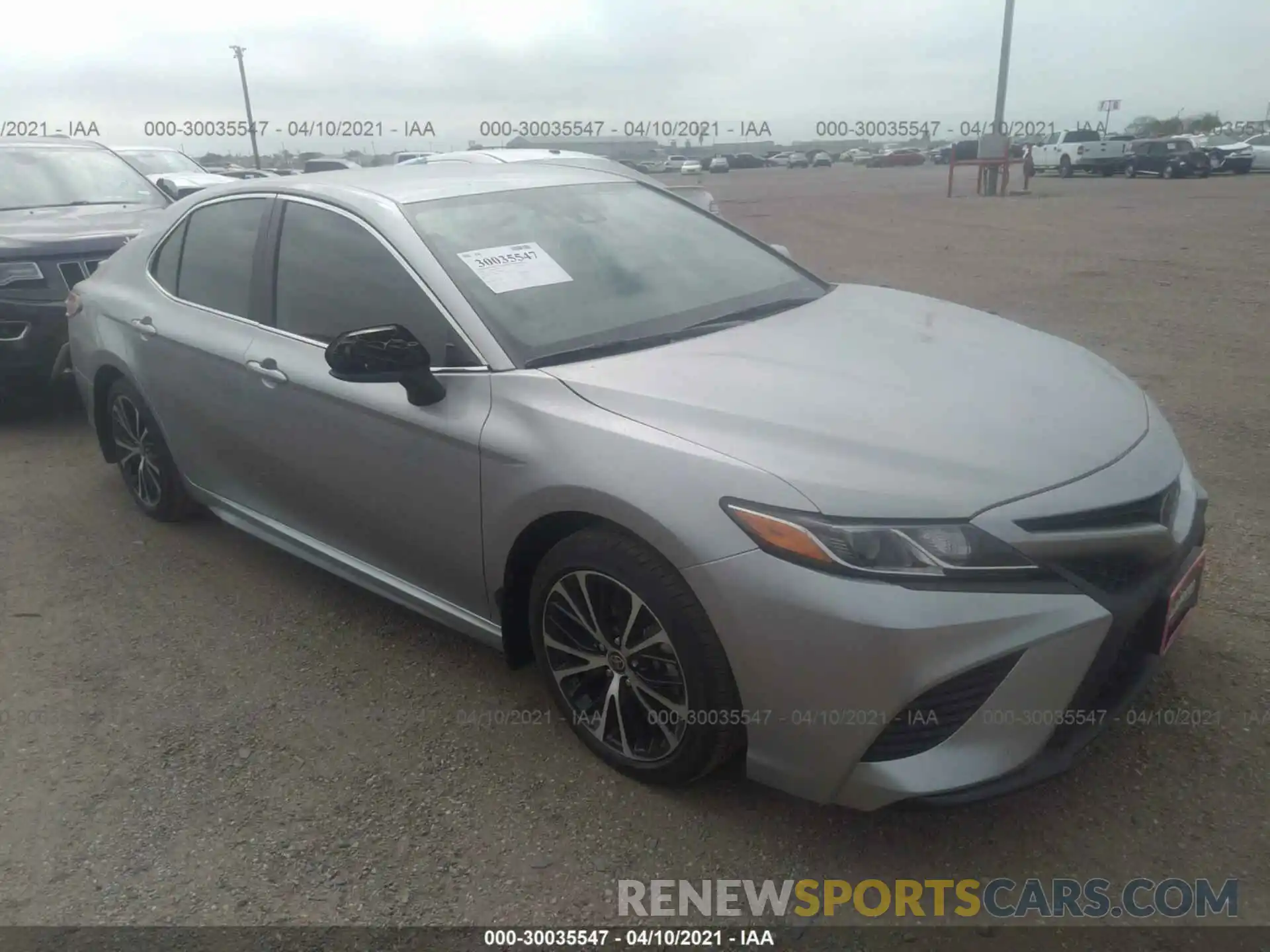 1 Photograph of a damaged car 4T1G11AK9LU400018 TOYOTA CAMRY 2020