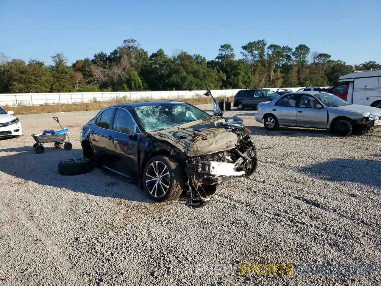 1 Photograph of a damaged car 4T1G11AK9LU500961 TOYOTA CAMRY 2020