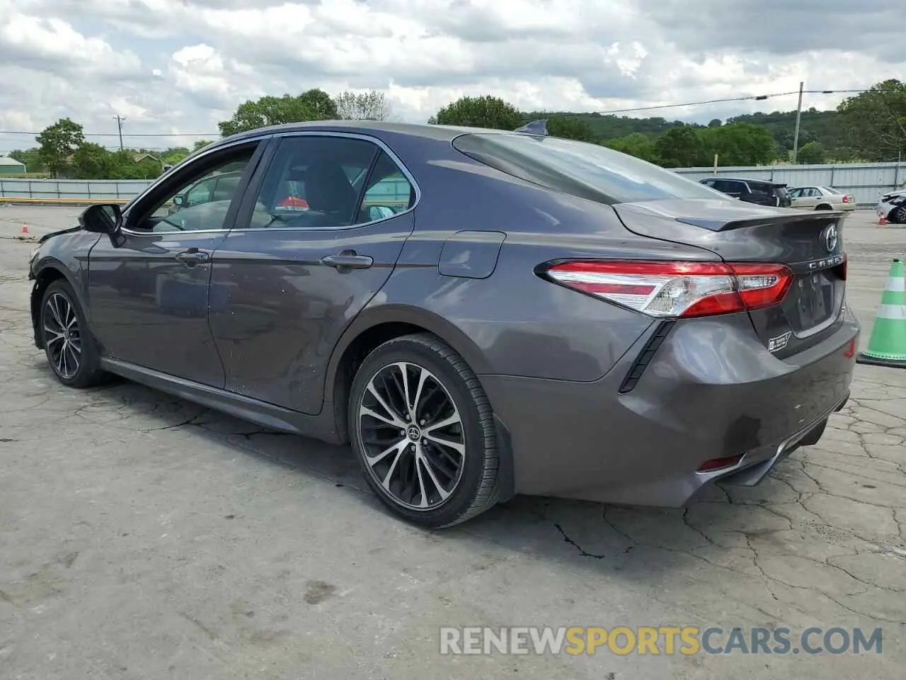 2 Photograph of a damaged car 4T1G11AK9LU504153 TOYOTA CAMRY 2020
