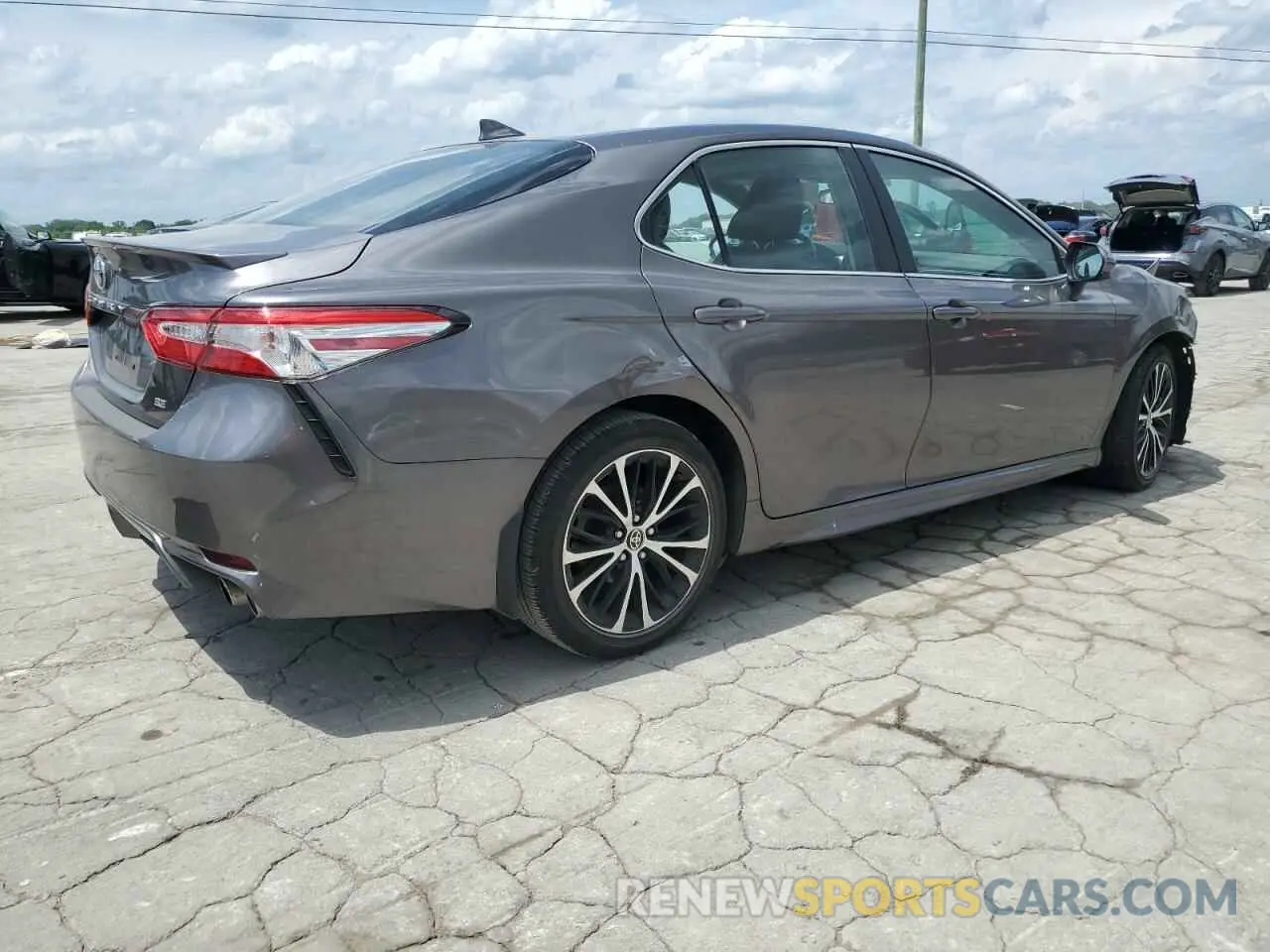 3 Photograph of a damaged car 4T1G11AK9LU504153 TOYOTA CAMRY 2020