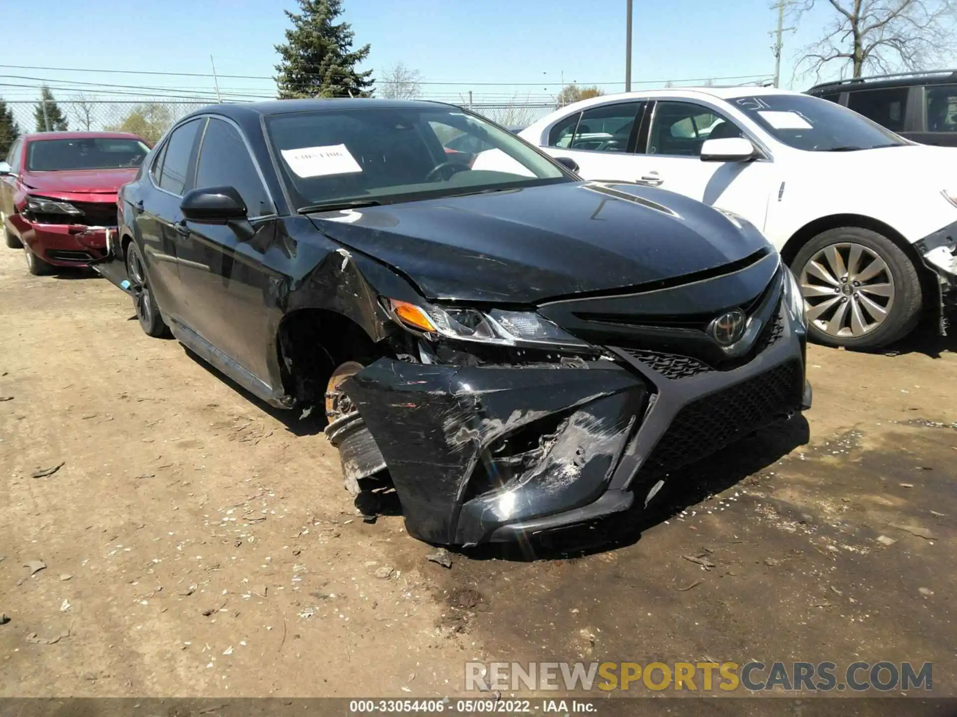 1 Photograph of a damaged car 4T1G11AK9LU506307 TOYOTA CAMRY 2020