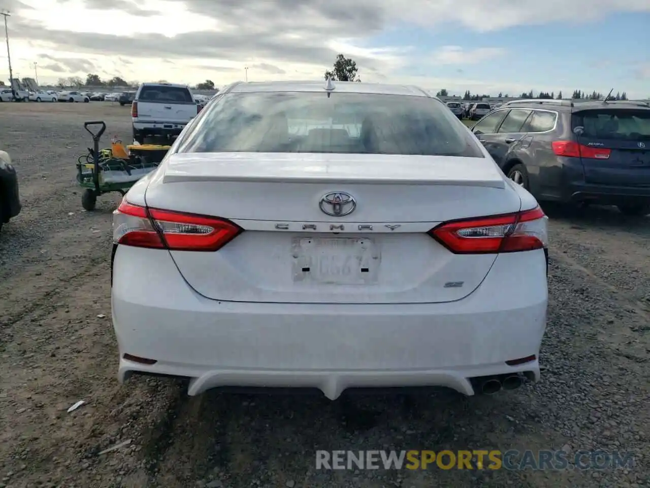 6 Photograph of a damaged car 4T1G11AK9LU857122 TOYOTA CAMRY 2020