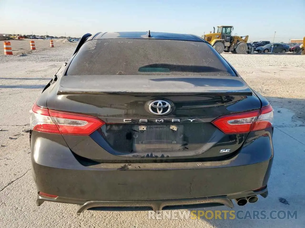 6 Photograph of a damaged car 4T1G11AK9LU873546 TOYOTA CAMRY 2020
