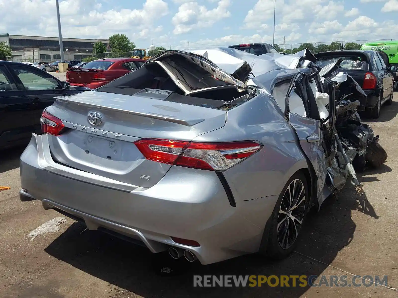 4 Photograph of a damaged car 4T1G11AK9LU888743 TOYOTA CAMRY 2020