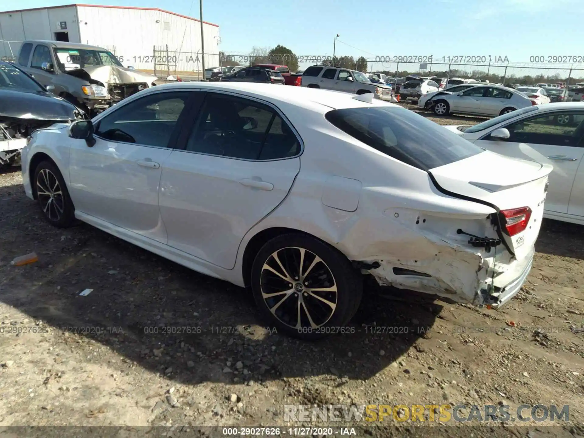 3 Photograph of a damaged car 4T1G11AK9LU895336 TOYOTA CAMRY 2020