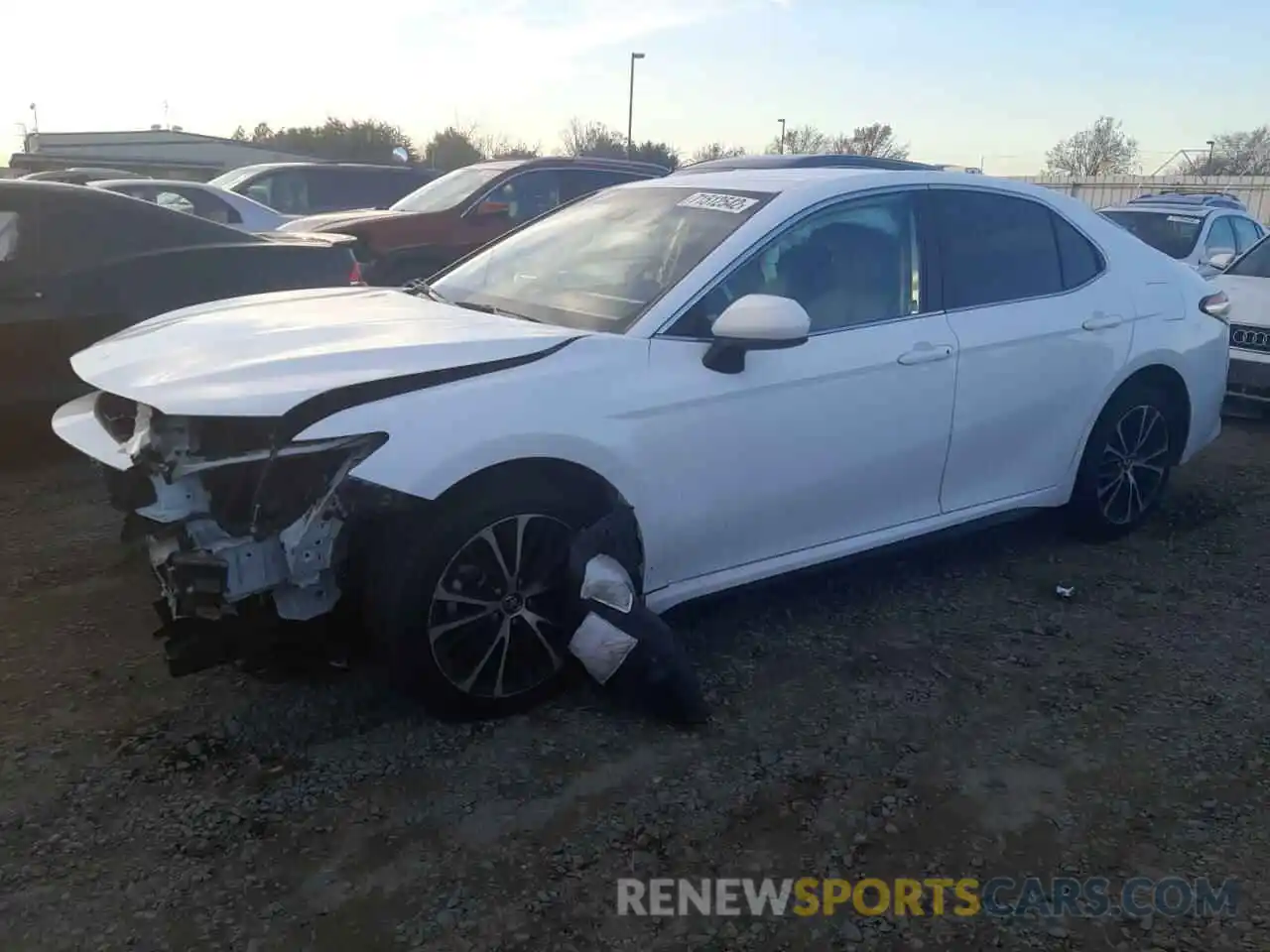 1 Photograph of a damaged car 4T1G11AK9LU904536 TOYOTA CAMRY 2020