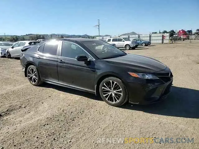 10 Photograph of a damaged car 4T1G11AK9LU905511 TOYOTA CAMRY 2020