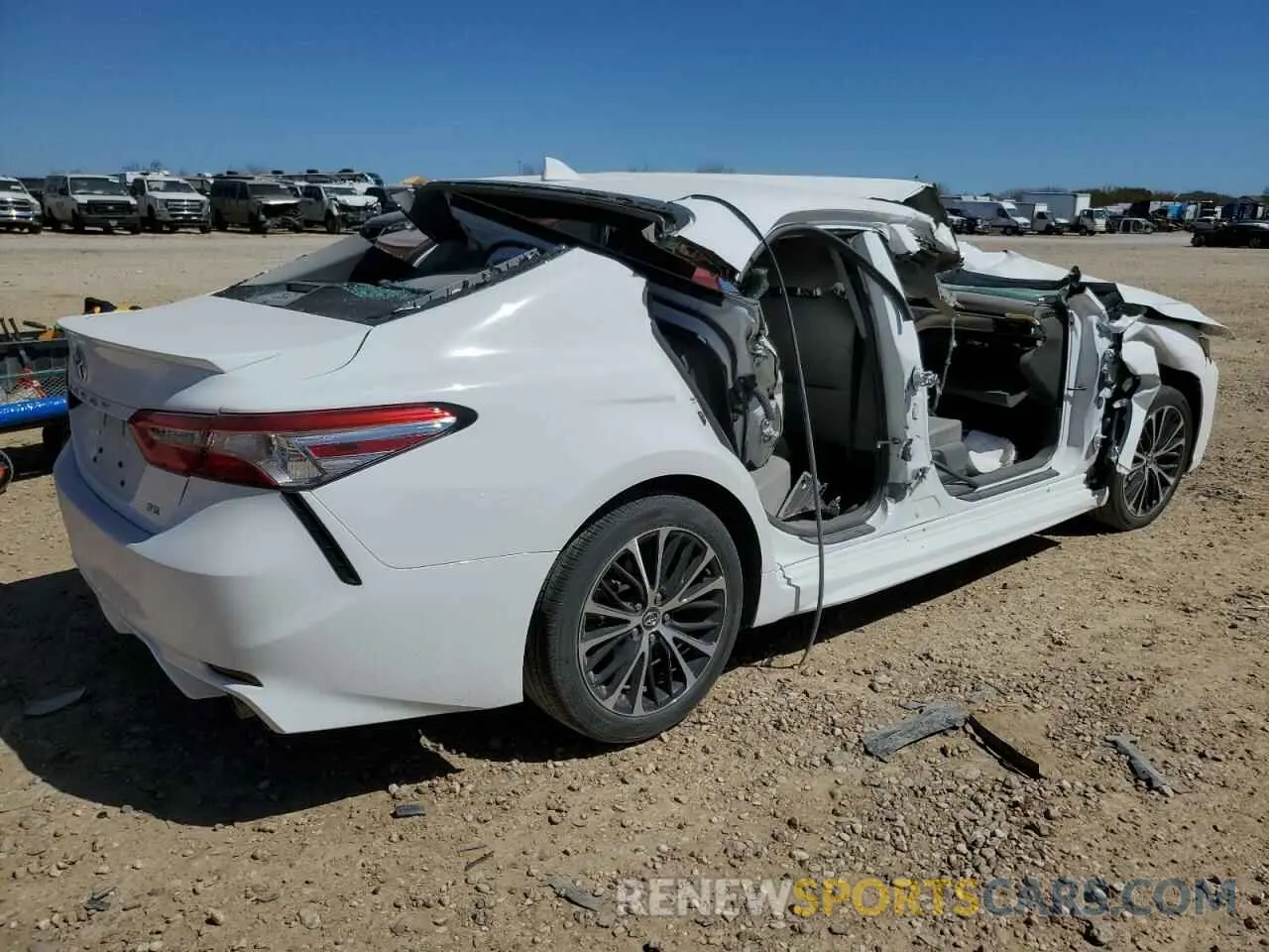 3 Photograph of a damaged car 4T1G11AK9LU906593 TOYOTA CAMRY 2020