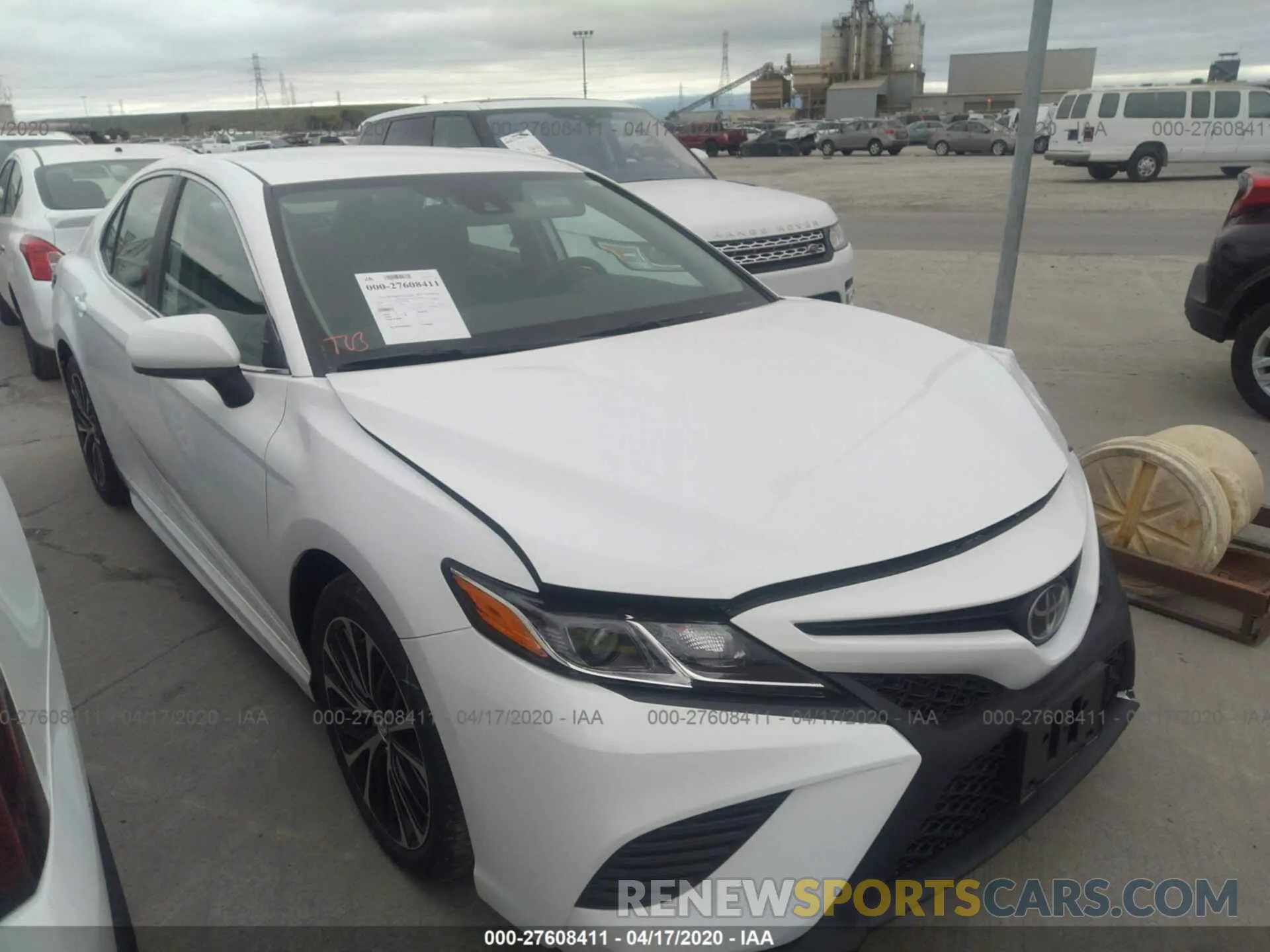 1 Photograph of a damaged car 4T1G11AK9LU913785 TOYOTA CAMRY 2020