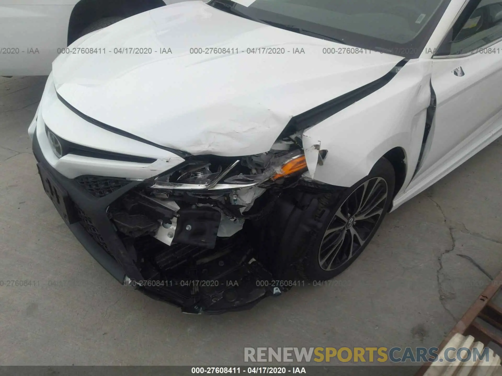6 Photograph of a damaged car 4T1G11AK9LU913785 TOYOTA CAMRY 2020