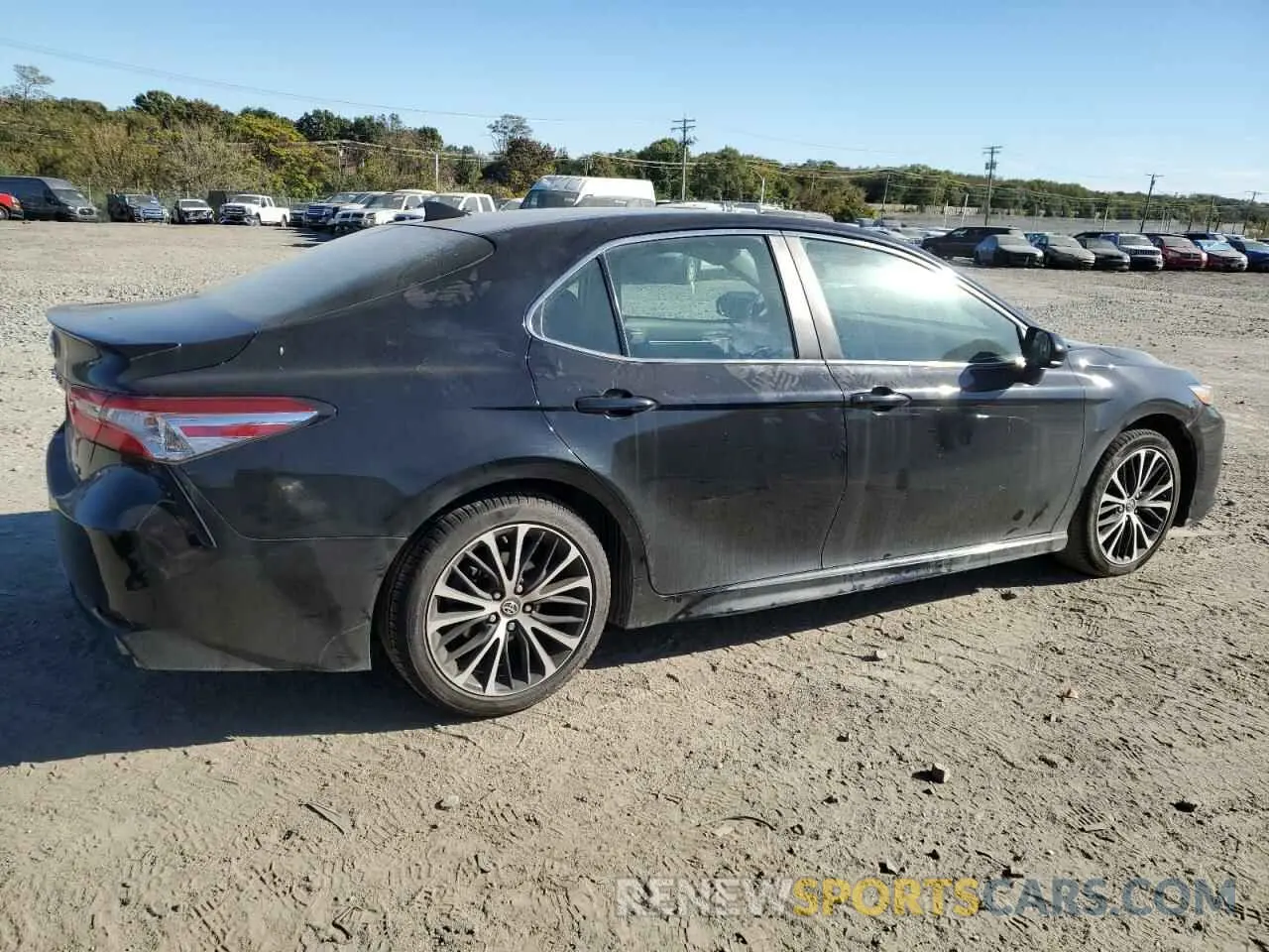 3 Photograph of a damaged car 4T1G11AK9LU915505 TOYOTA CAMRY 2020