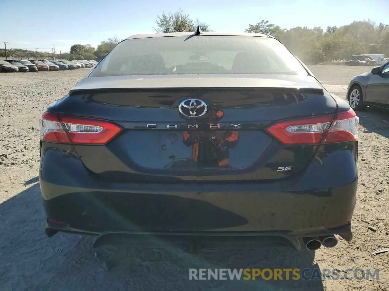 6 Photograph of a damaged car 4T1G11AK9LU915505 TOYOTA CAMRY 2020