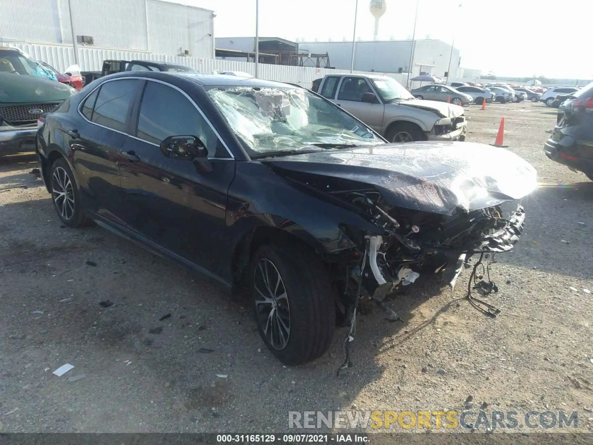 1 Photograph of a damaged car 4T1G11AK9LU915892 TOYOTA CAMRY 2020