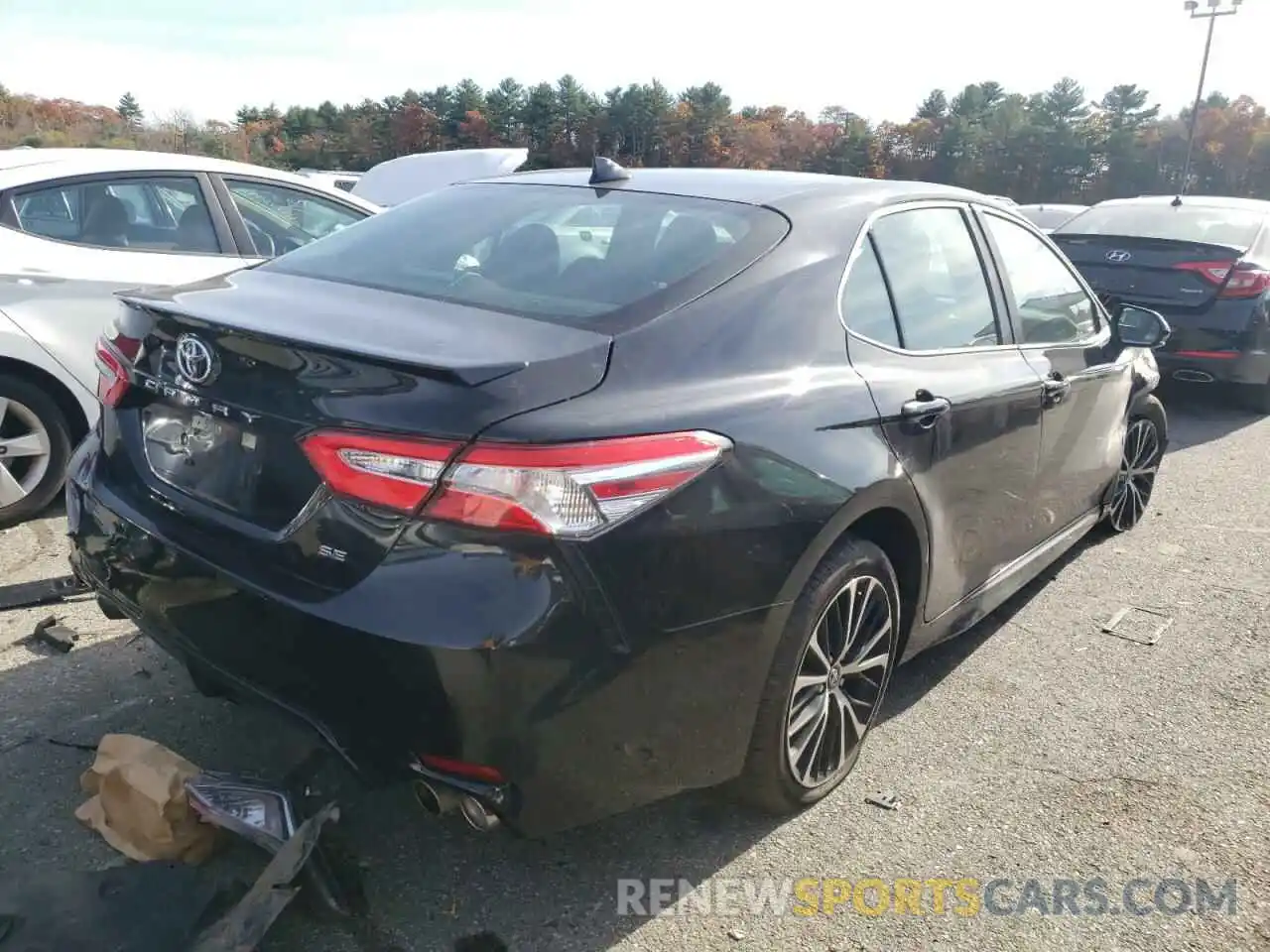 4 Photograph of a damaged car 4T1G11AK9LU918355 TOYOTA CAMRY 2020