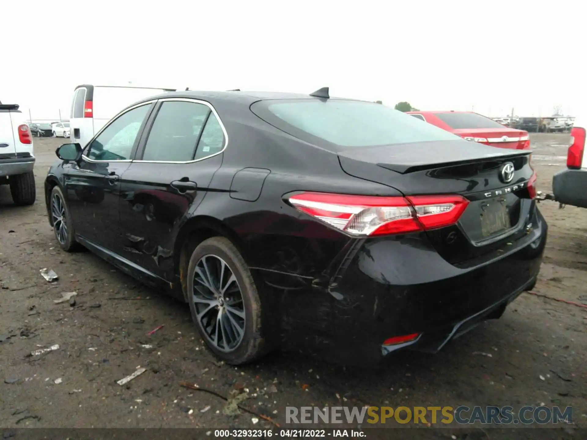 3 Photograph of a damaged car 4T1G11AK9LU930182 TOYOTA CAMRY 2020