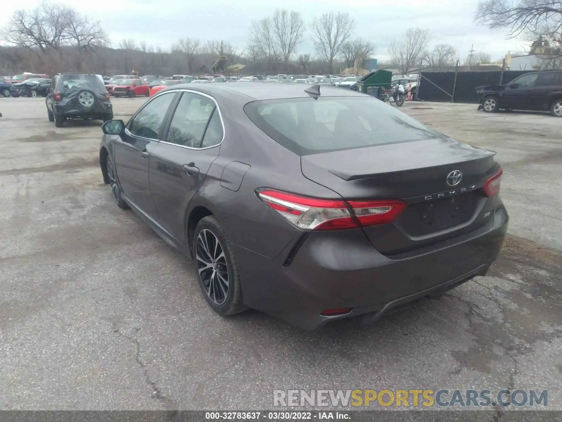 3 Photograph of a damaged car 4T1G11AK9LU931686 TOYOTA CAMRY 2020