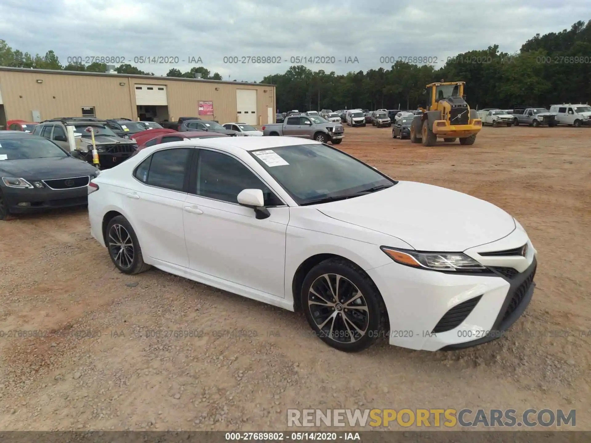 1 Photograph of a damaged car 4T1G11AK9LU934412 TOYOTA CAMRY 2020