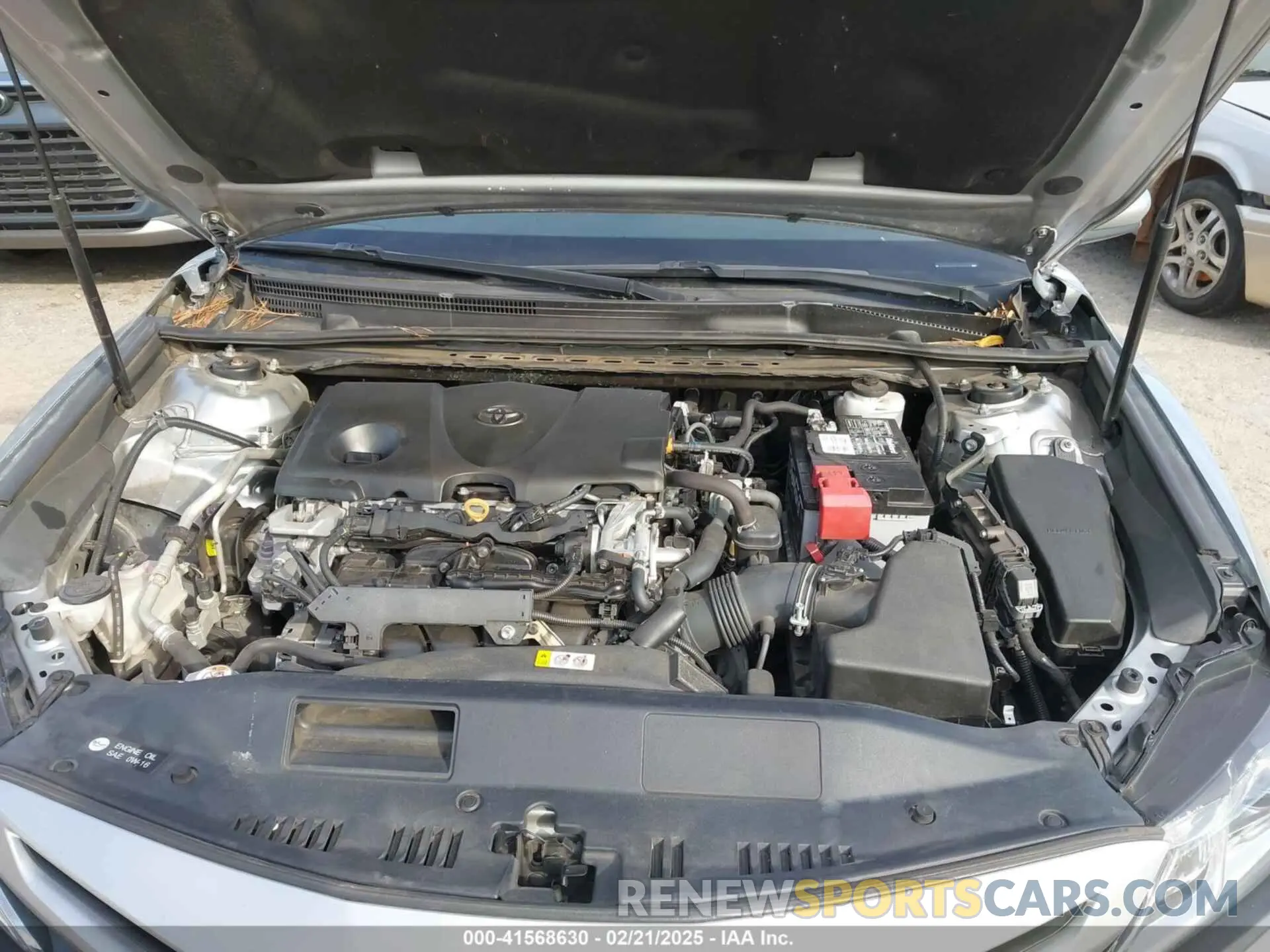10 Photograph of a damaged car 4T1G11AK9LU939657 TOYOTA CAMRY 2020