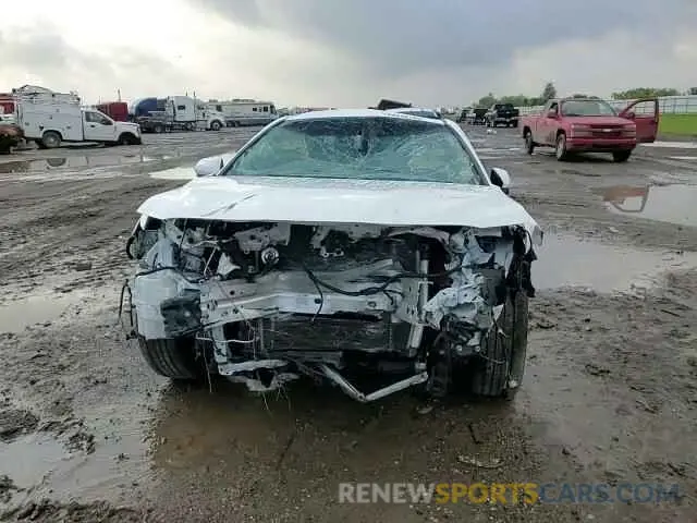 13 Photograph of a damaged car 4T1G11AK9LU941814 TOYOTA CAMRY 2020