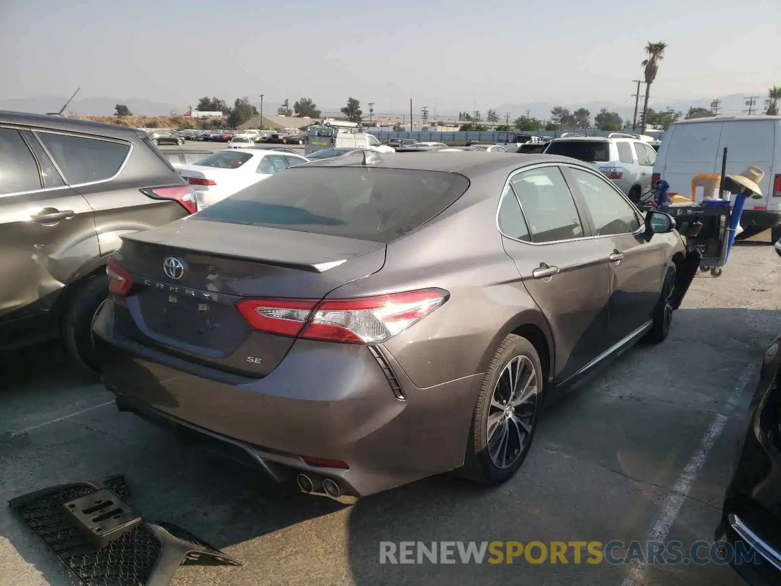 4 Photograph of a damaged car 4T1G11AK9LU941912 TOYOTA CAMRY 2020